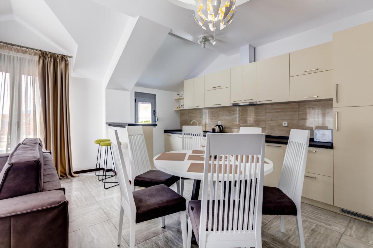 Riva Residence Ðenovići Екстериор снимка
