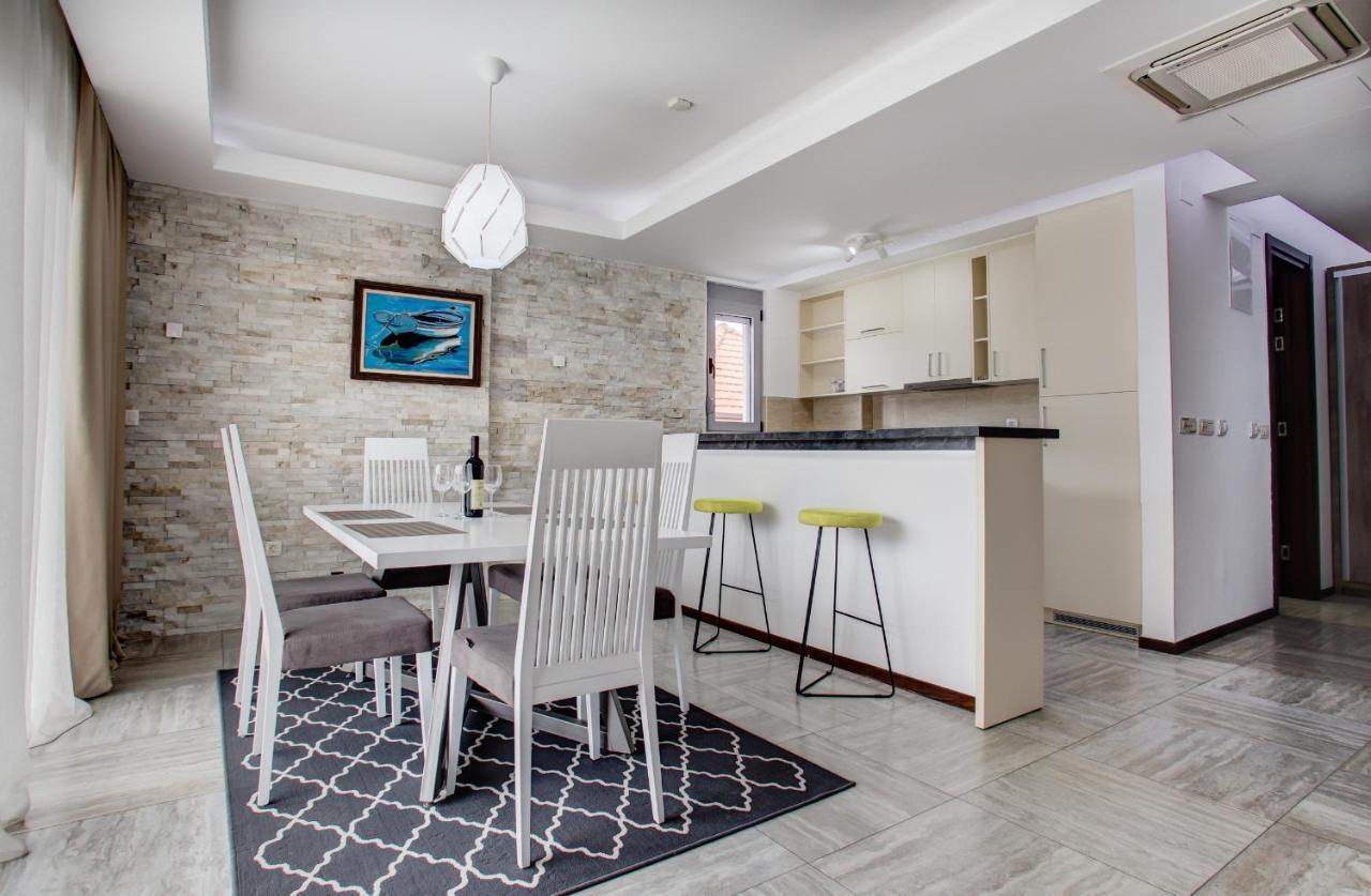Riva Residence Ðenovići Екстериор снимка