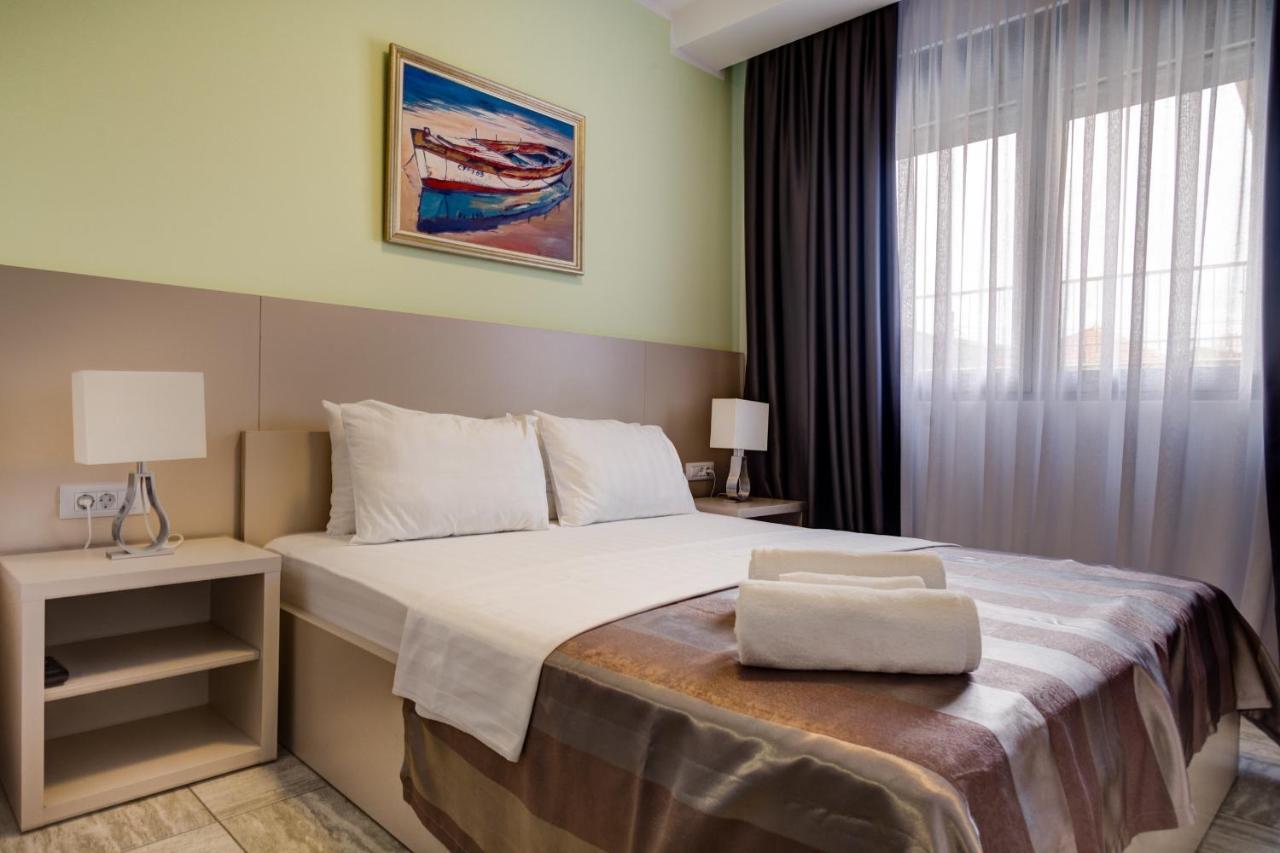 Riva Residence Ðenovići Екстериор снимка